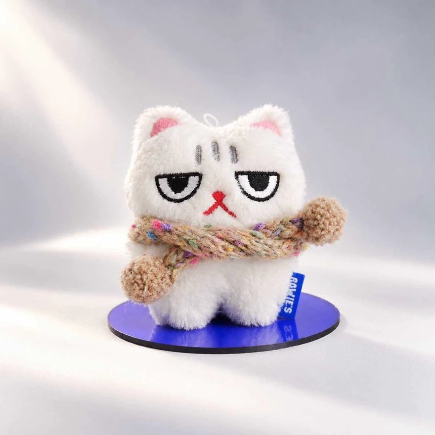 White Cat Series - แมวขาวไหมพรมครีม