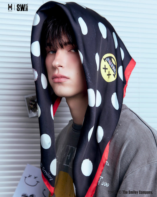 HANNAH x S.W.SMILEY Smiley Dots Edition Scarf